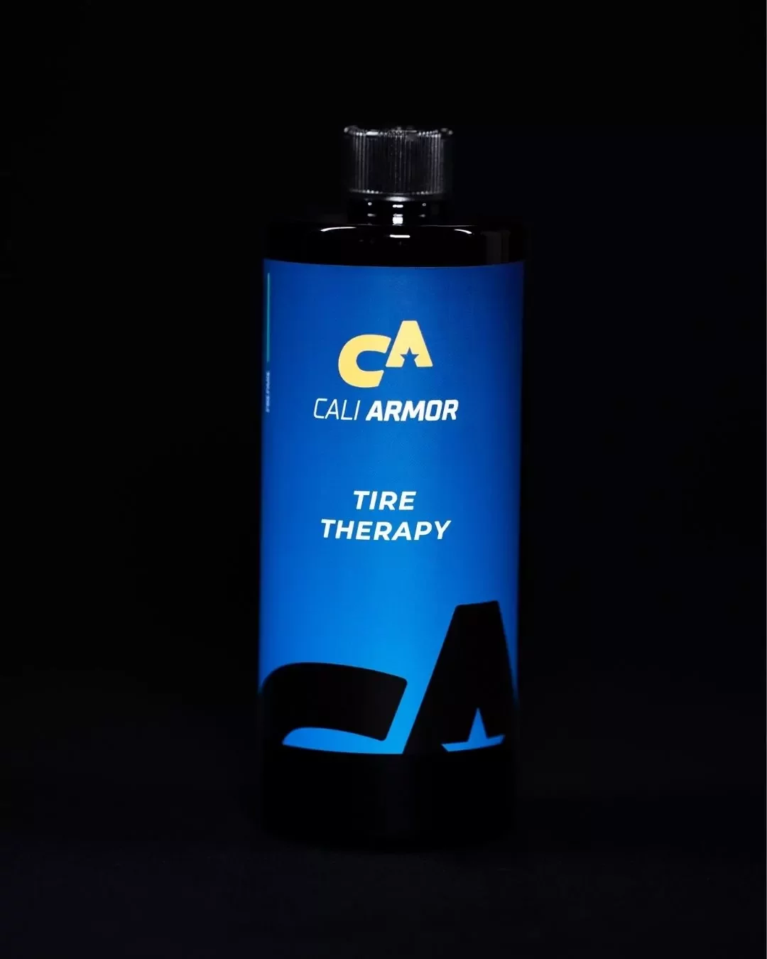 Tire Therapy – Easy Tire and Rubber Cleaner for Deep Black Finish